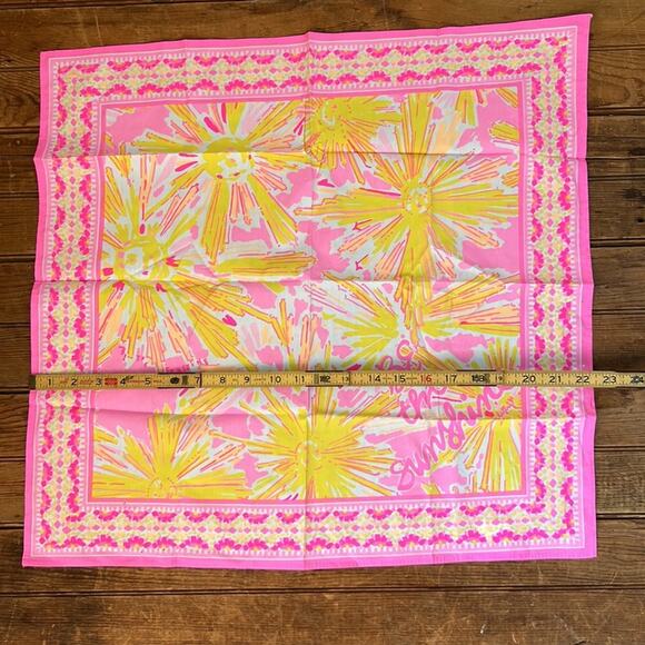 Lilly Pulitzer be the sunshine pink cotton scarf NWOT - Picture 4 of 6